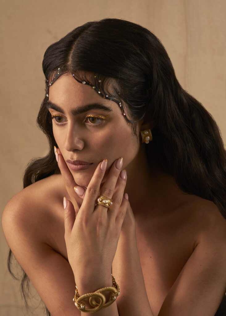 Still life photography jewellery. Model Photography, Creative and high end photography. Commercial London creative photographer. Credits to Charlie Goodge Photography